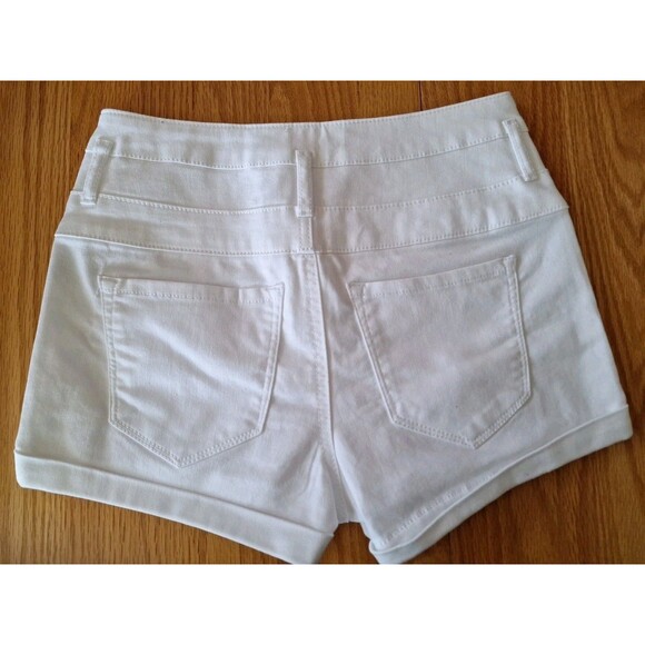 REFUGE Stretch Jean Shorts Women's size 2 White Stretch Cuffed Short-Shorts EC - Picture 4 of 5